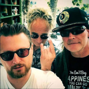 Cyberaktif el retorno despues de 30 años.